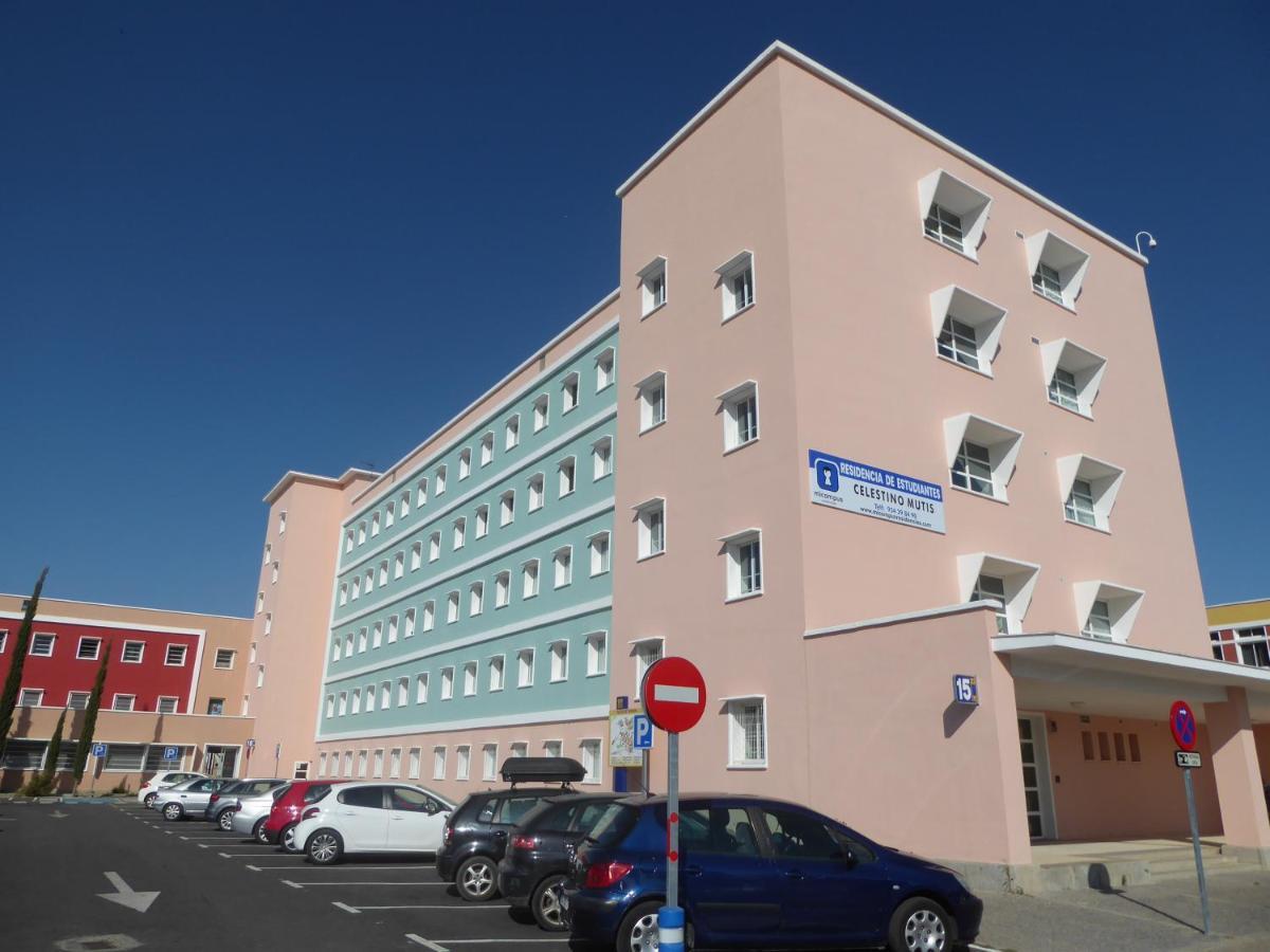 Micampus Upo Celestino Mutis Student Residence Sevilla Exterior foto